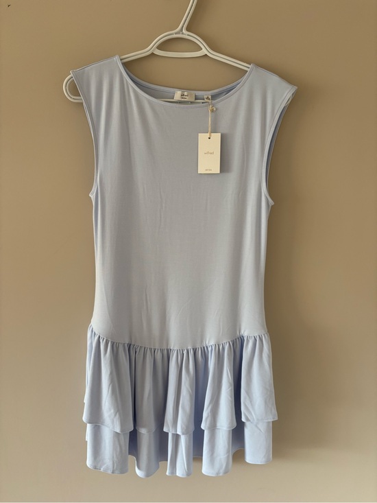 Aritzia Dresses & Skirts - BNWT Aritzia GoodLux Bloomsbury Dress